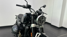 BMW R12 (24MY)